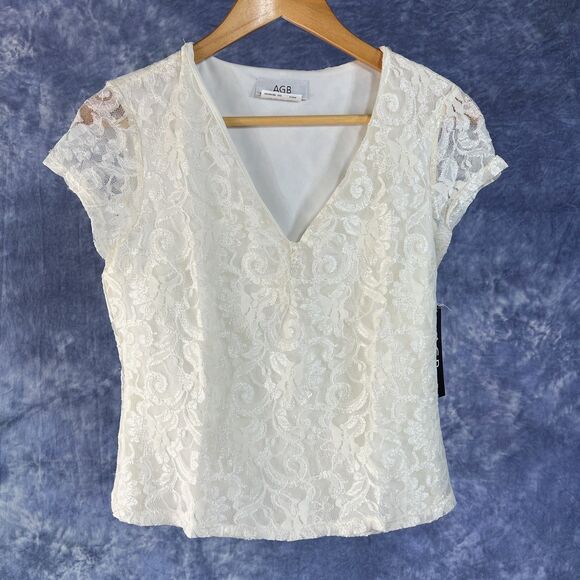 American Vintage Tops - Vintage NWT AGB Byer Ivory Lace V Neck Shirt Sz M Cottagecore Coquette 90s